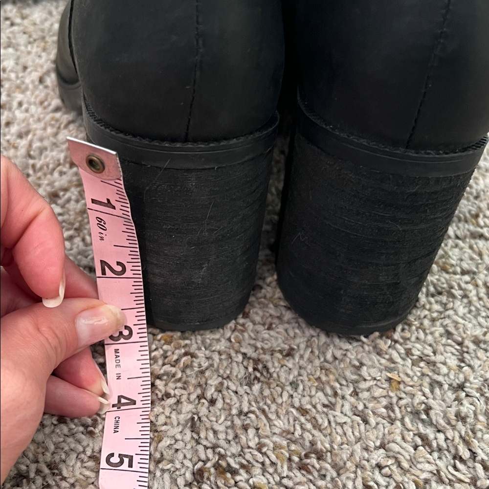 Clarks Black Leather Ankle Booties - Picture 4 of 8